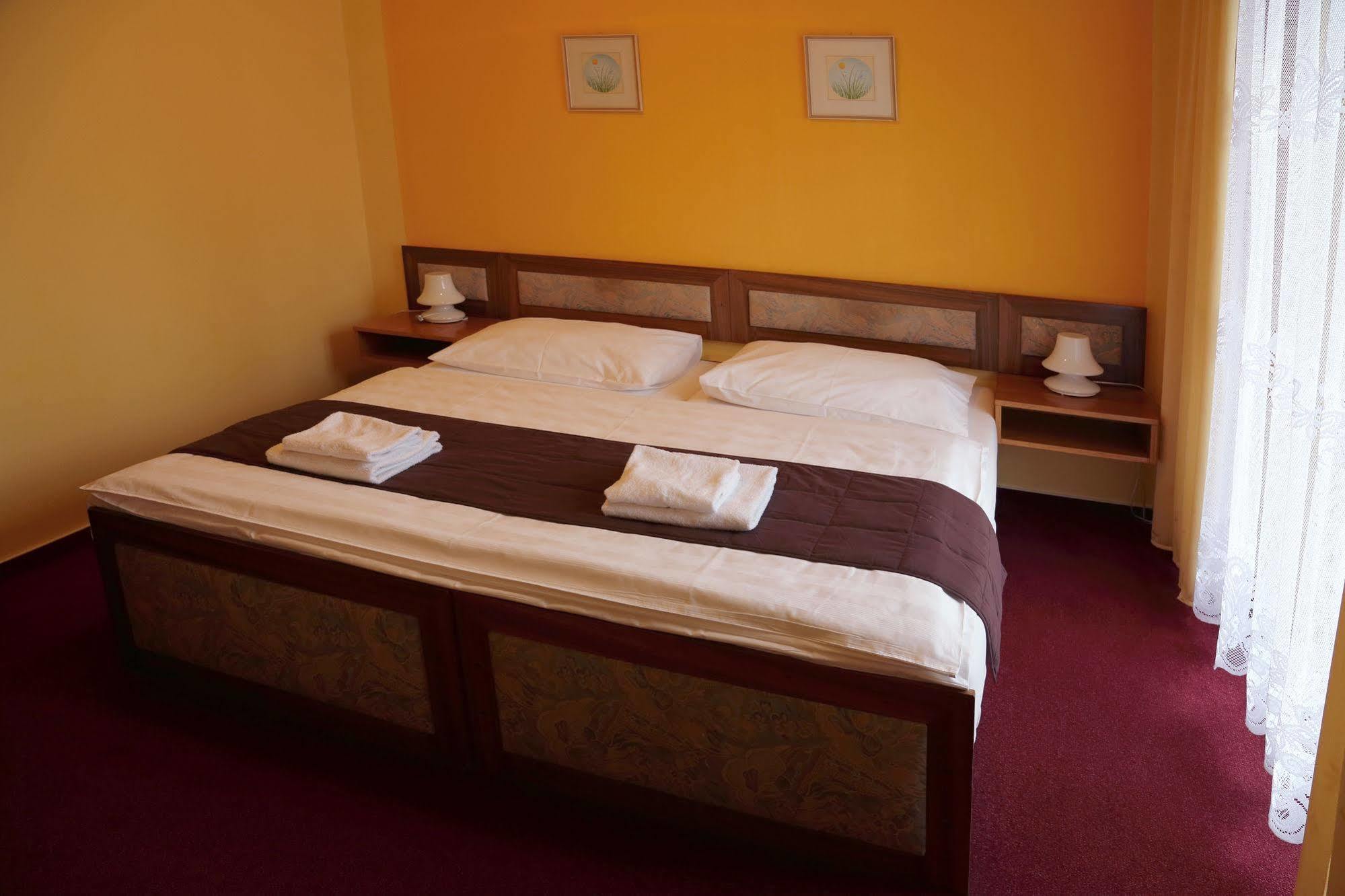 Resort Hotel Zvikov Zvíkovské Podhradí Zewnętrze zdjęcie